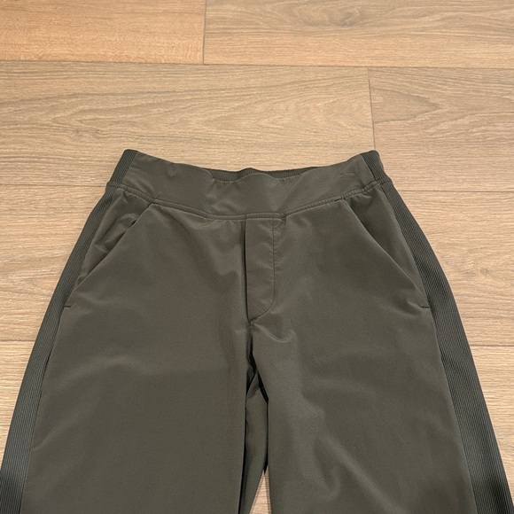 ATHLETA Mountain Olive Brooklyn Mid Rise Ankle Travel Leisure Pants Bottoms 0T - Picture 4 of 10